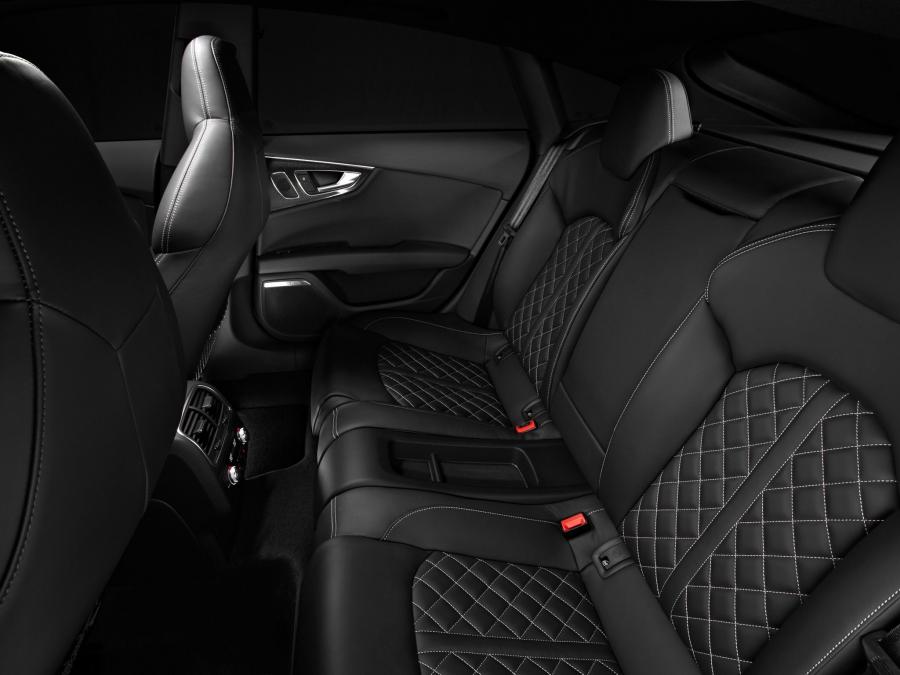 Интерьер Audi S7 Sportback 2012 года  (NA) (фото 5 из 16)